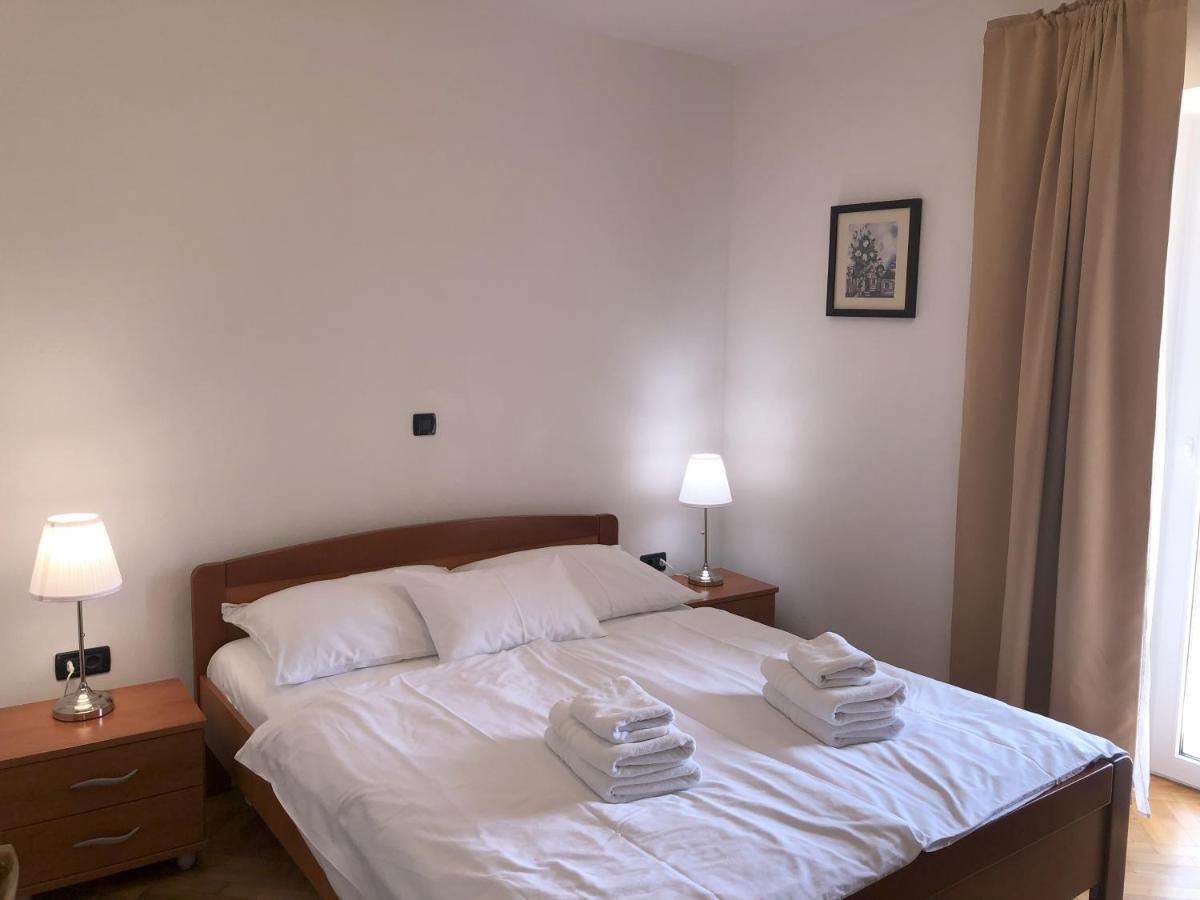 Apartments Trlika Kampor Extérieur photo